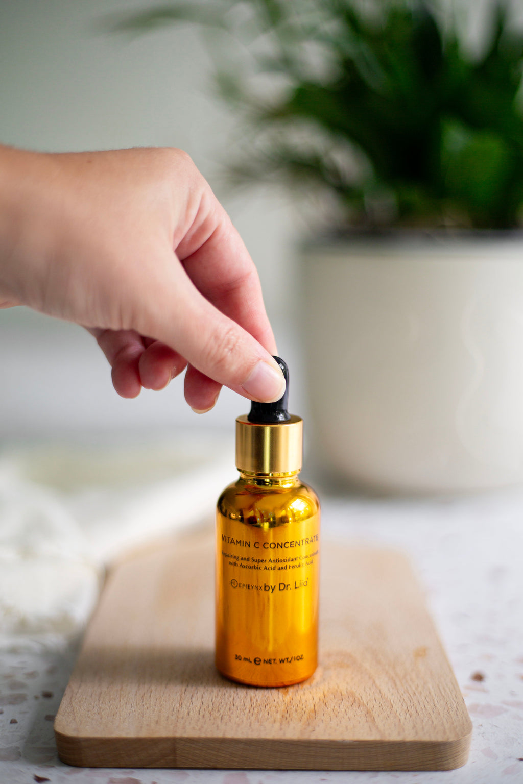 Brightening Vitamin C Glow Serum